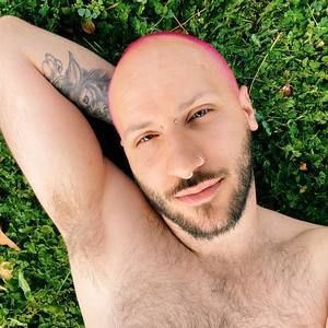 Meet your Posher, Iann